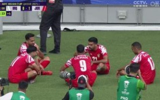 亚洲杯 1／8 决赛约旦绝杀伊拉克，如何看待伊拉克球员艾门胡赛因挑衅庆祝动作被罚下？